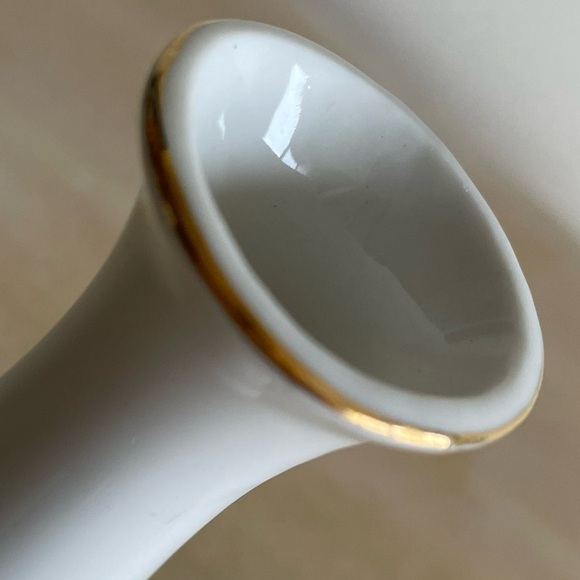 Vintage Retro Bud Vase - Audrey Hepburn-esque - Picture 7 of 9